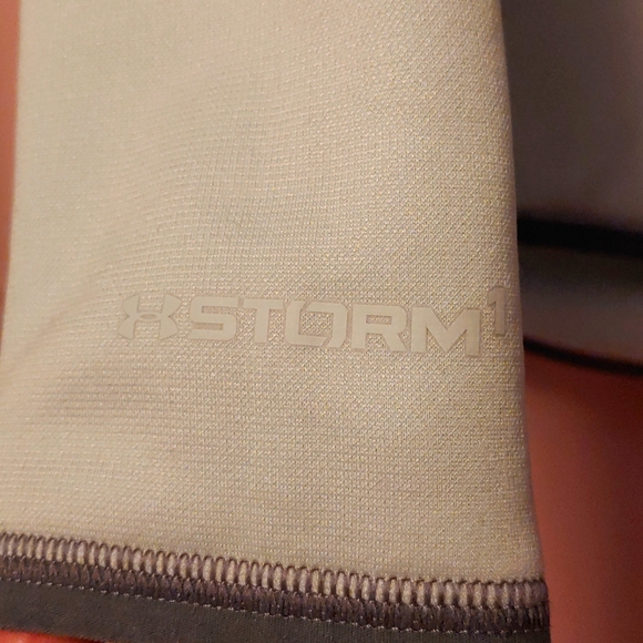 👧 Under Armour Pastel Blue Fleece Pullover Hoodie - Picture 3 of 5